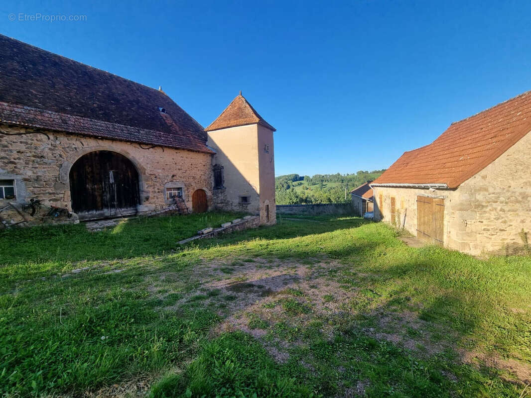 Photo 6 - Maison à SAINT-SYMPHORIEN-DES-BOIS