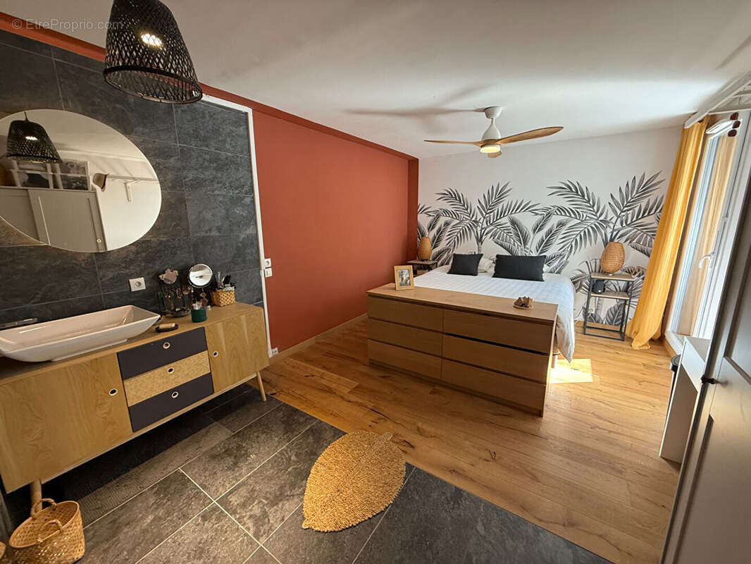 Appartement à VETRAZ-MONTHOUX