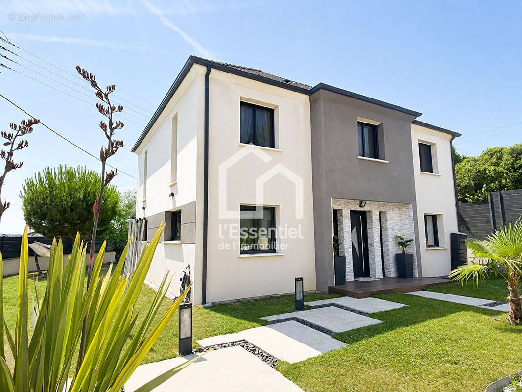 Maison à TRIEL-SUR-SEINE