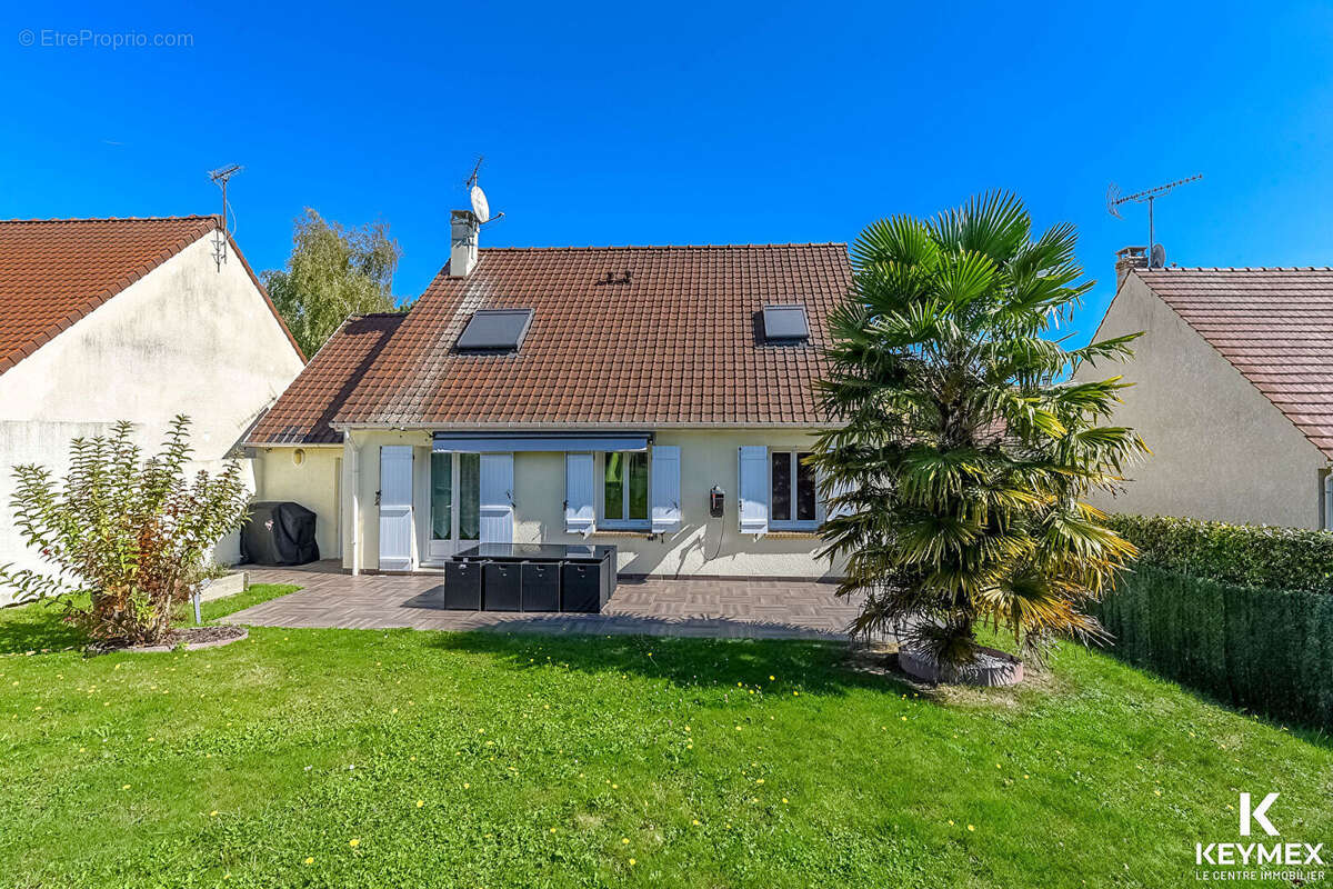 Maison à GOUSSAINVILLE