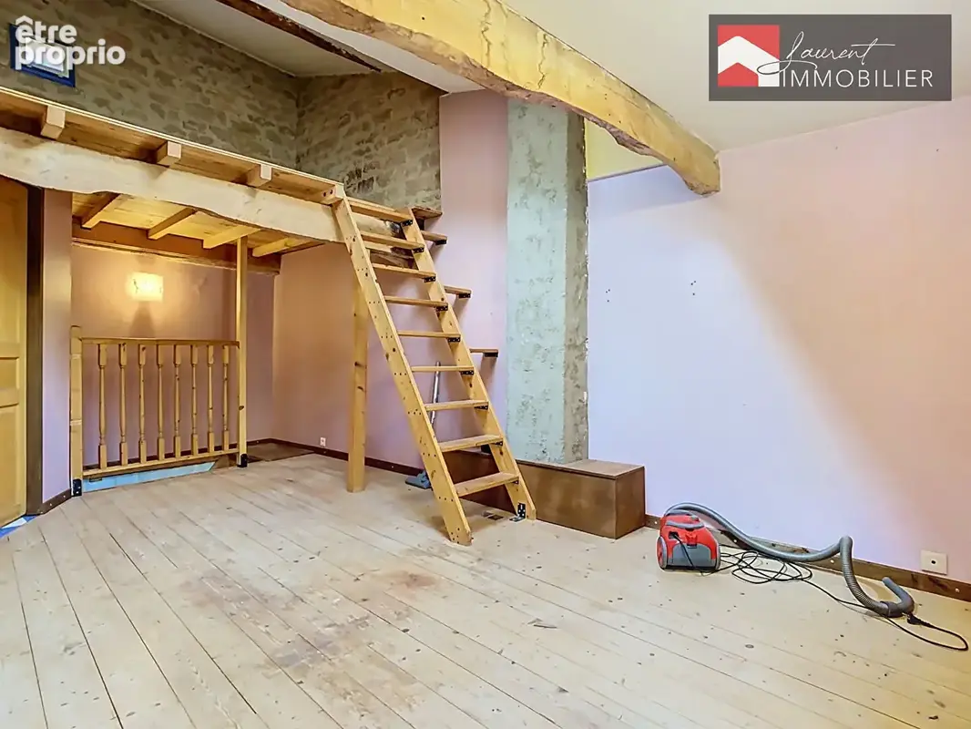 En exclusivité: Maison pleine de charme à PRETY - photo 13