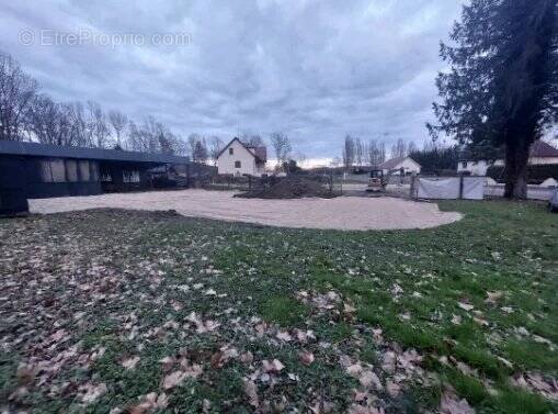 Commerce à VENAREY-LES-LAUMES