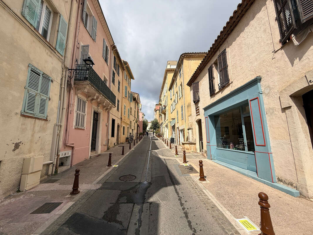 3 Pièces Bas Breguières - LE CANNET - photo 17