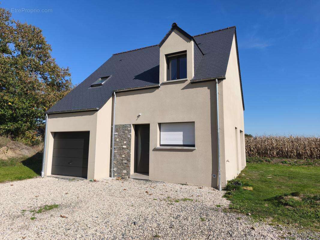 Maison à PLEUGUENEUC