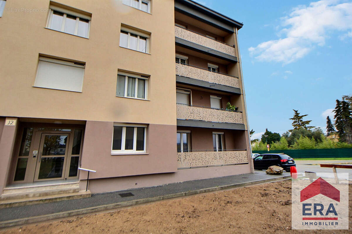 Appartement à SAINT-RESTITUT