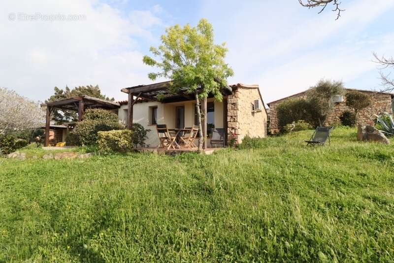 Exclusivité - T2 rénové, vue panoramique mer, montagne, en Corse du Sud (20) - photo 31