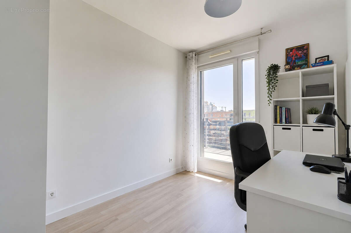 Appartement à COLOMBES