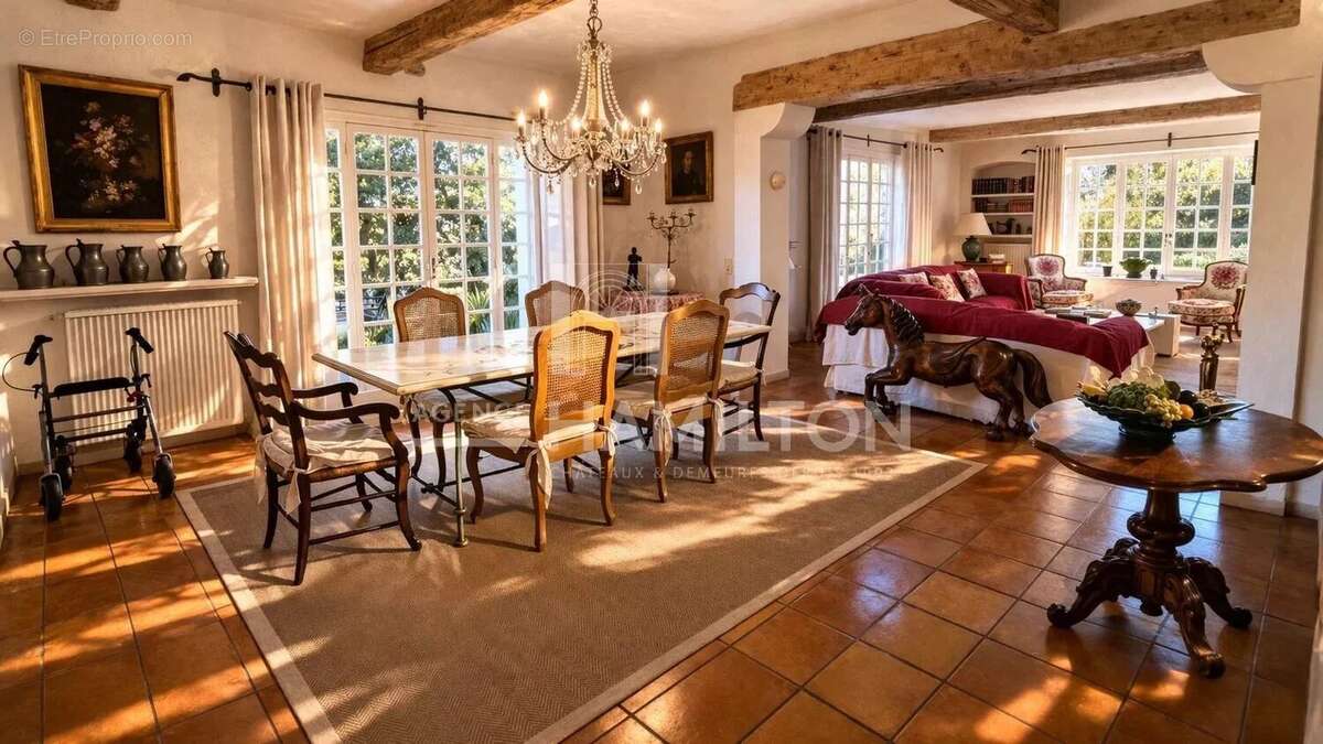 Maison à LE ROURET