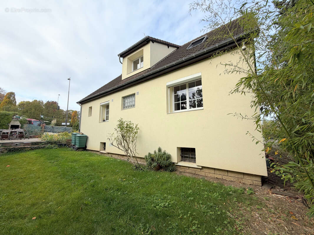 Maison à RUEIL-MALMAISON