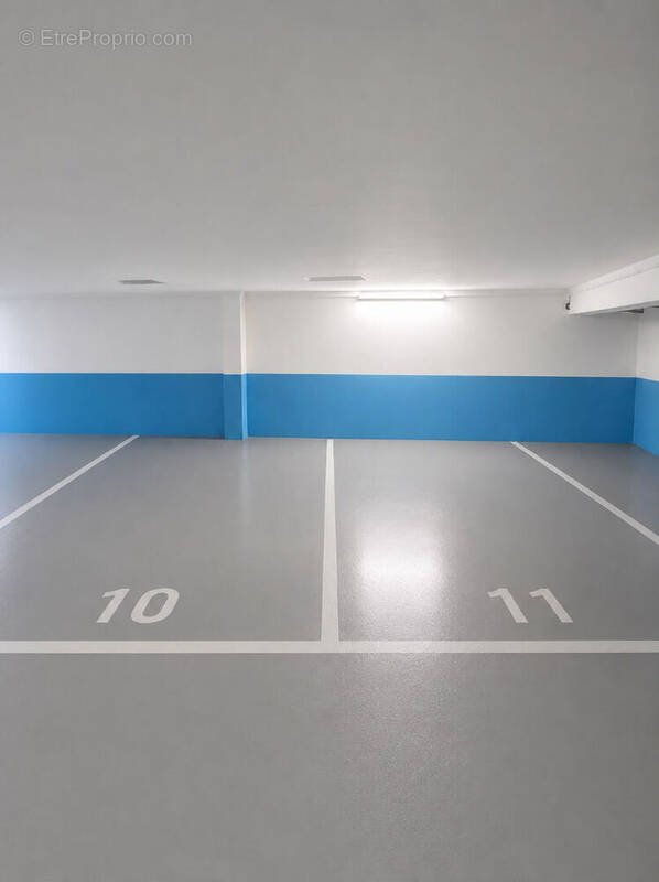 Parking à MARSEILLE-7E