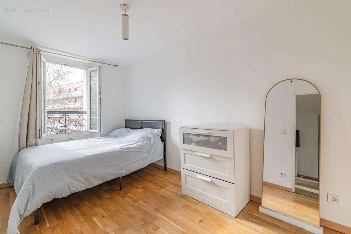 Appartement à COLOMBES