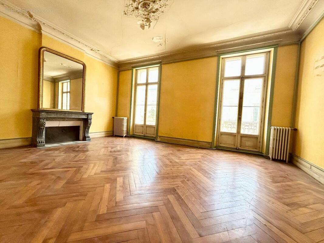   - Appartement à ANGERS
