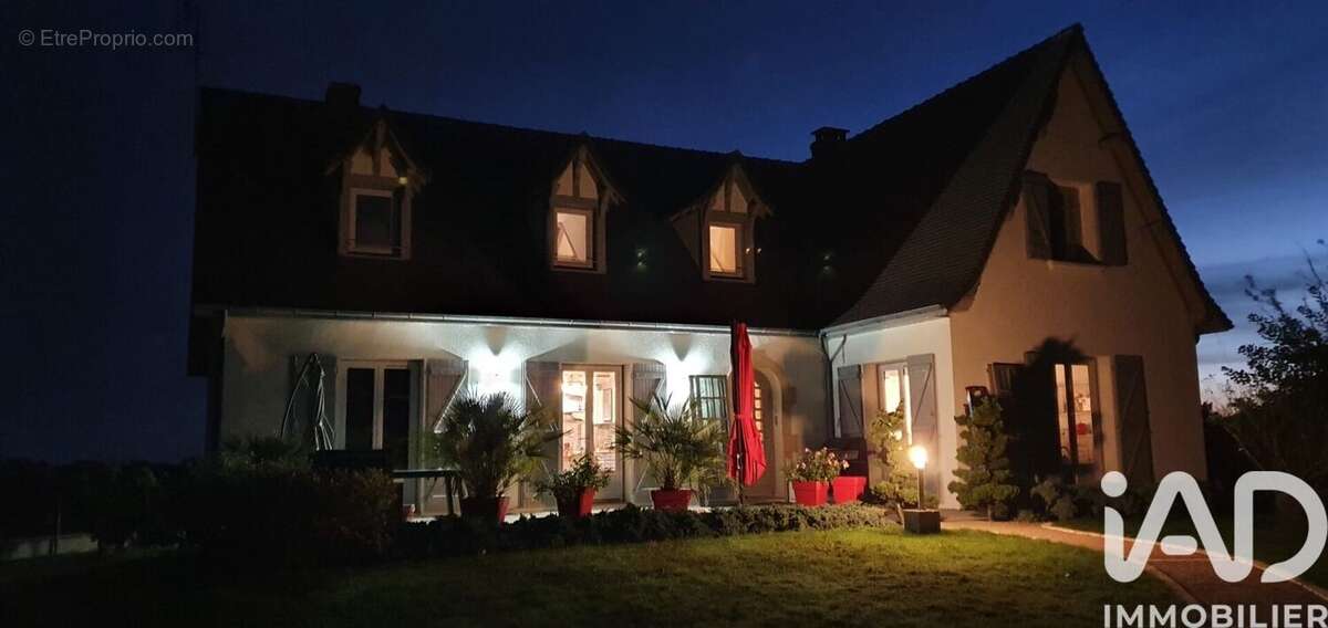 Photo 2 - Maison à CHALMOUX