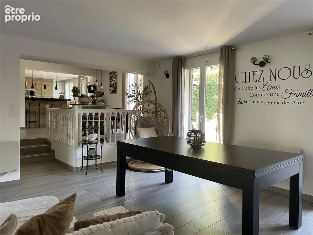 Maison 7 pièces 190 m² à vendre à La Queue-En-Brie (94510) - photo 3