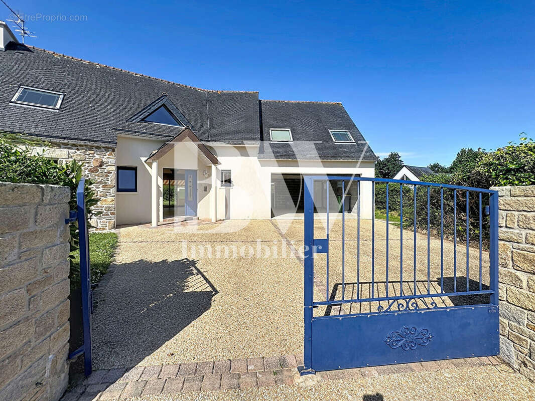 [ a vendre ] maison d'architecte - 8 pièces - plougonvelin - vie de plain-pied ? garage double - photo 2