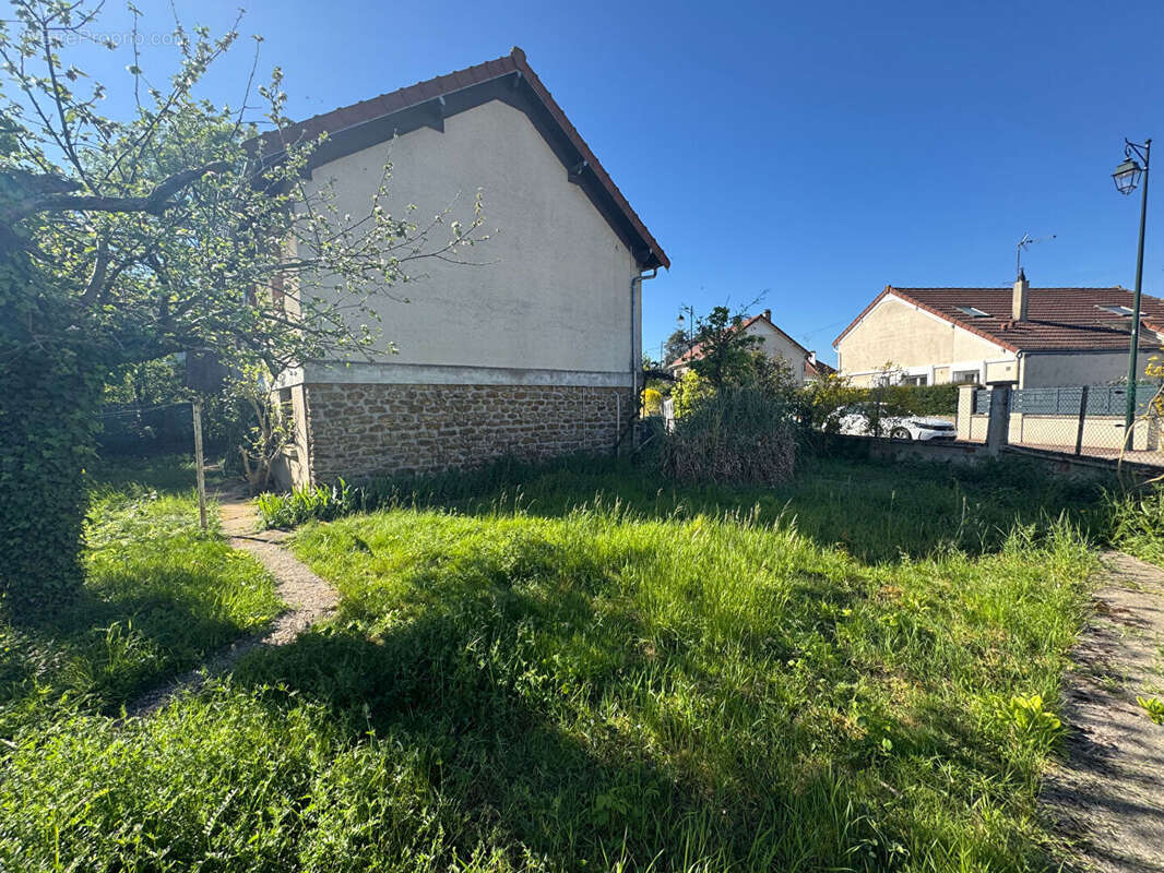 Maison à YERRES