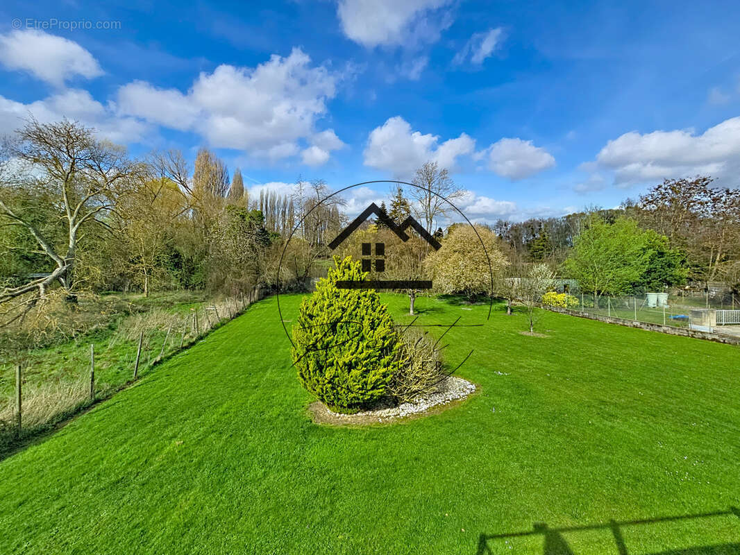 Maison à ULLY-SAINT-GEORGES