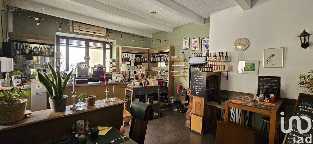 Photo 1 - Commerce à SAINT-ETIENNE-DES-SORTS