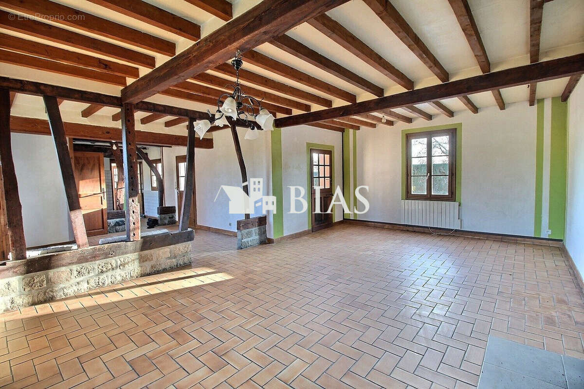 RDC - Maison à BUCHY