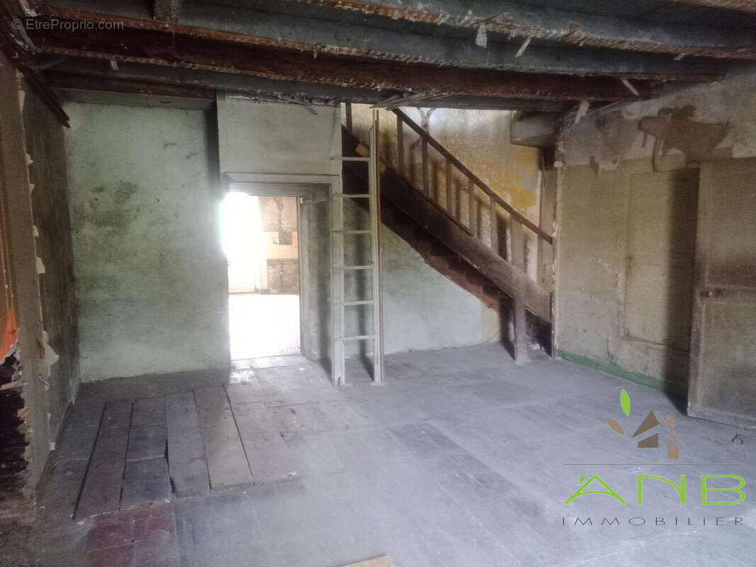 Maison à SAINT-CLAUD