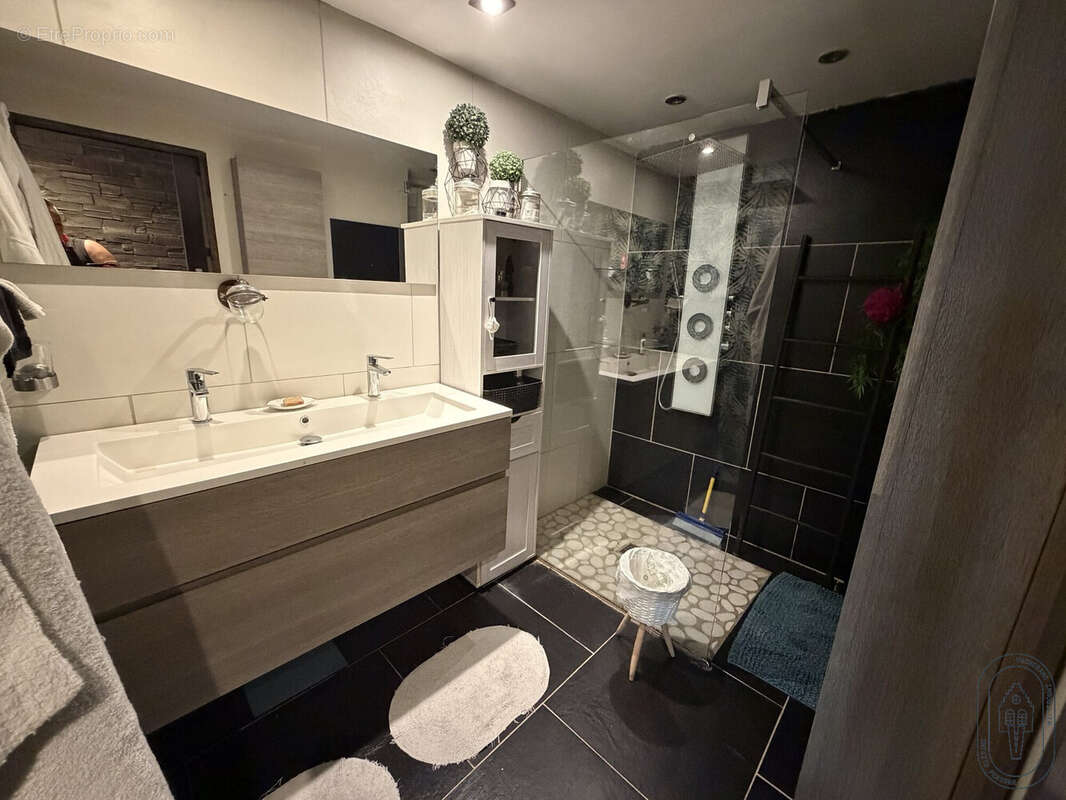 Maison 138 m² à Hondschoote  - photo 7