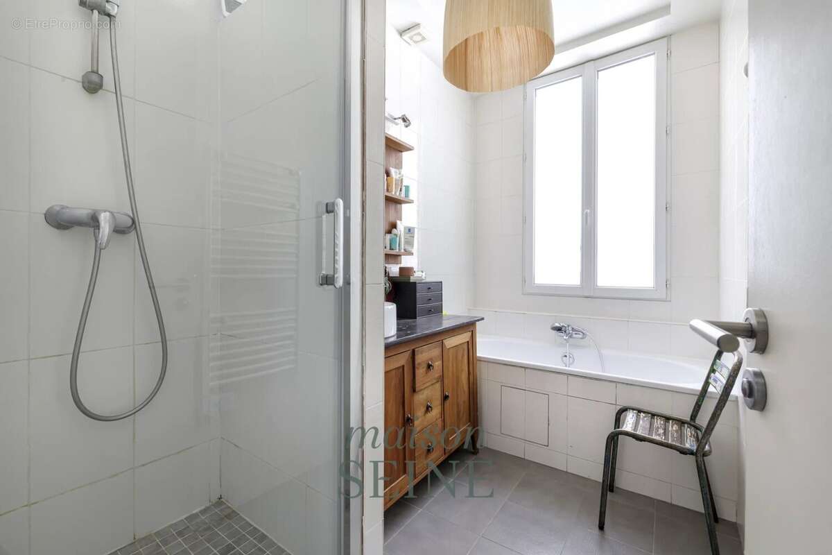 Appartement à PARIS-2E