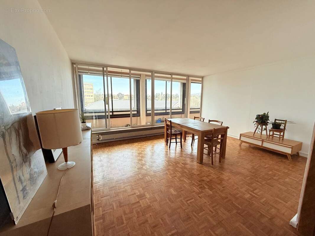 Appartement à LYON-9E