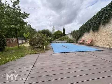 Charmante maison rénovée avec piscine et grand séjour – environnement calme - photo 16