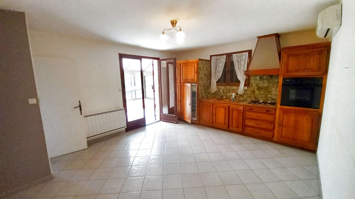 Maison à LE POUJOL-SUR-ORB