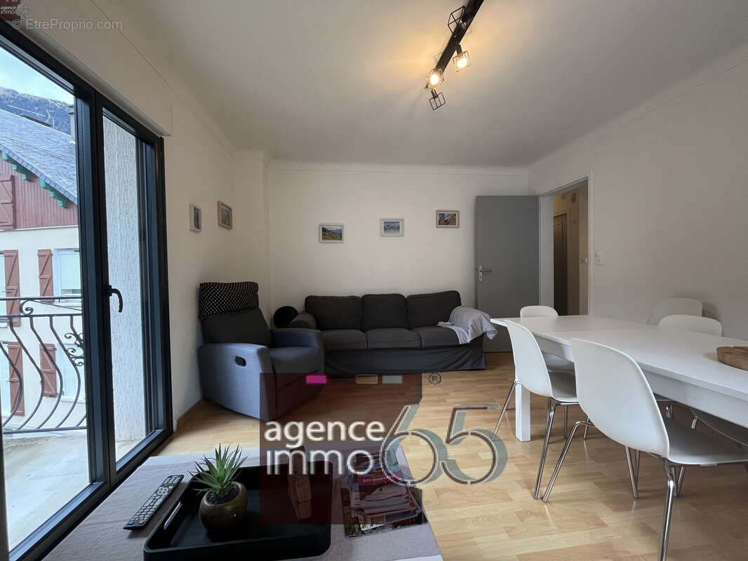 Maison de 220 m2 compose de 3 appartements avec jardin - photo 3