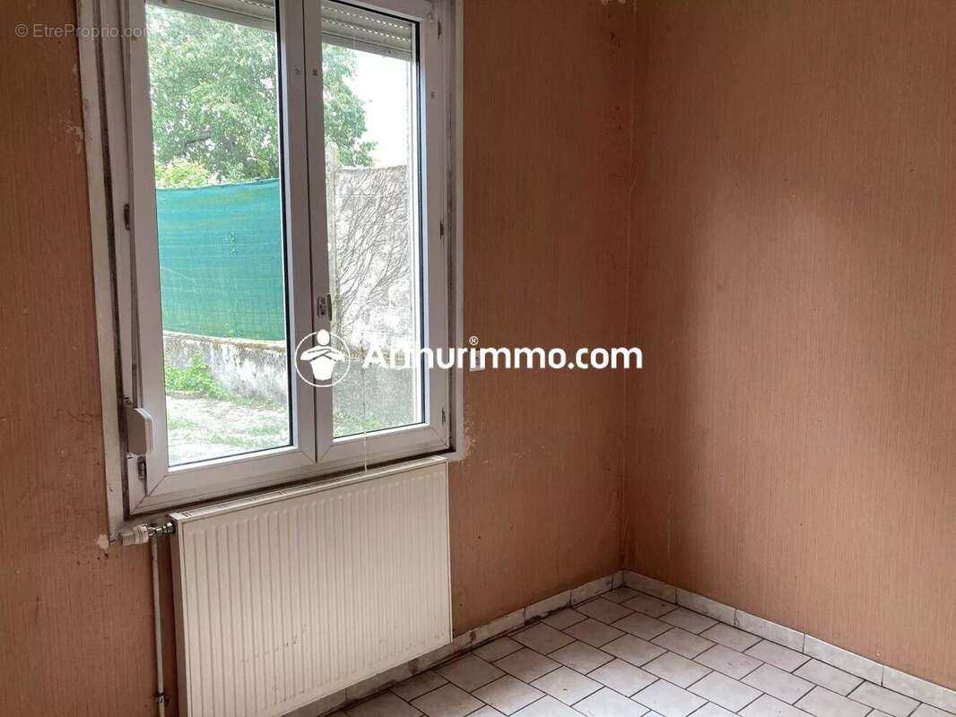 Maison à VILLAINES-LA-JUHEL