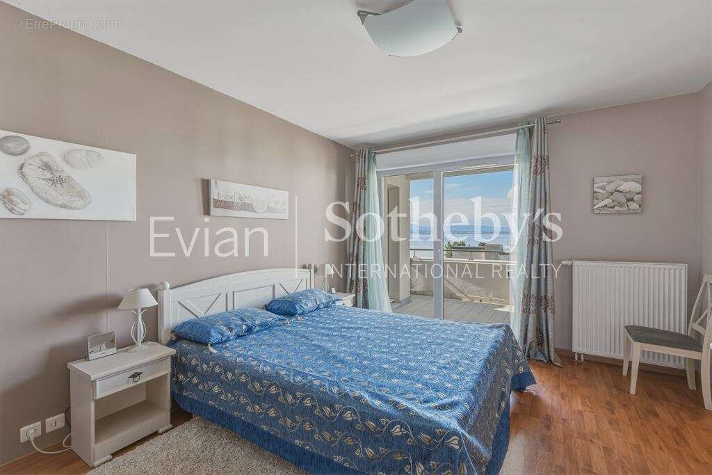 Evian centre ville appartement t4 vue lac - photo 7