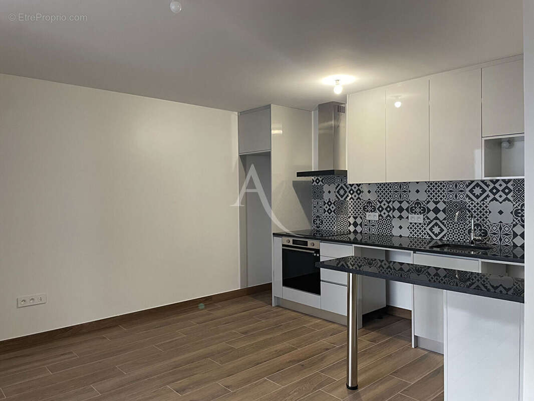 Appartement à SAINT-MAUR-DES-FOSSES