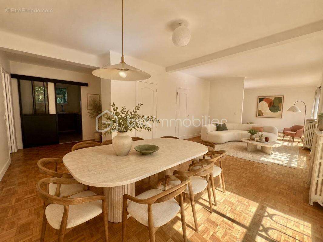 Appartement à VILLE-D'AVRAY