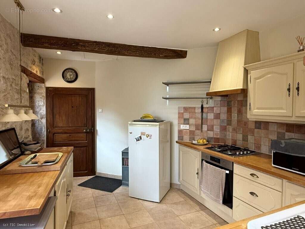 Maison à VERTEUIL-SUR-CHARENTE