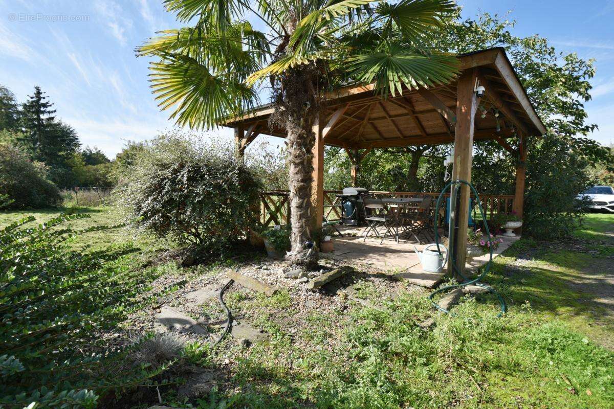 Ferme sur 30 ha avec longere et dependance - photo 6