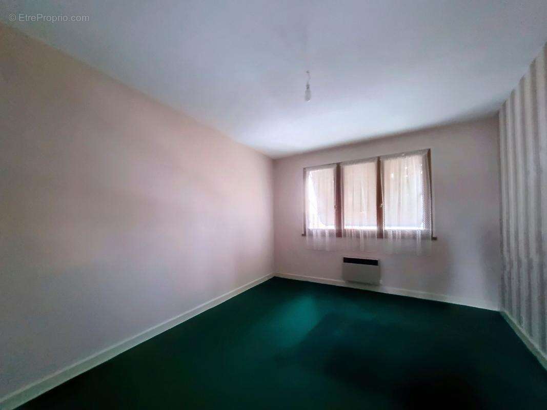 Appartement à MOZAC