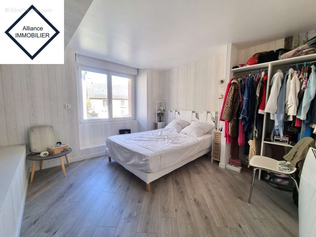 Maison à MONTAUBAN-DE-BRETAGNE