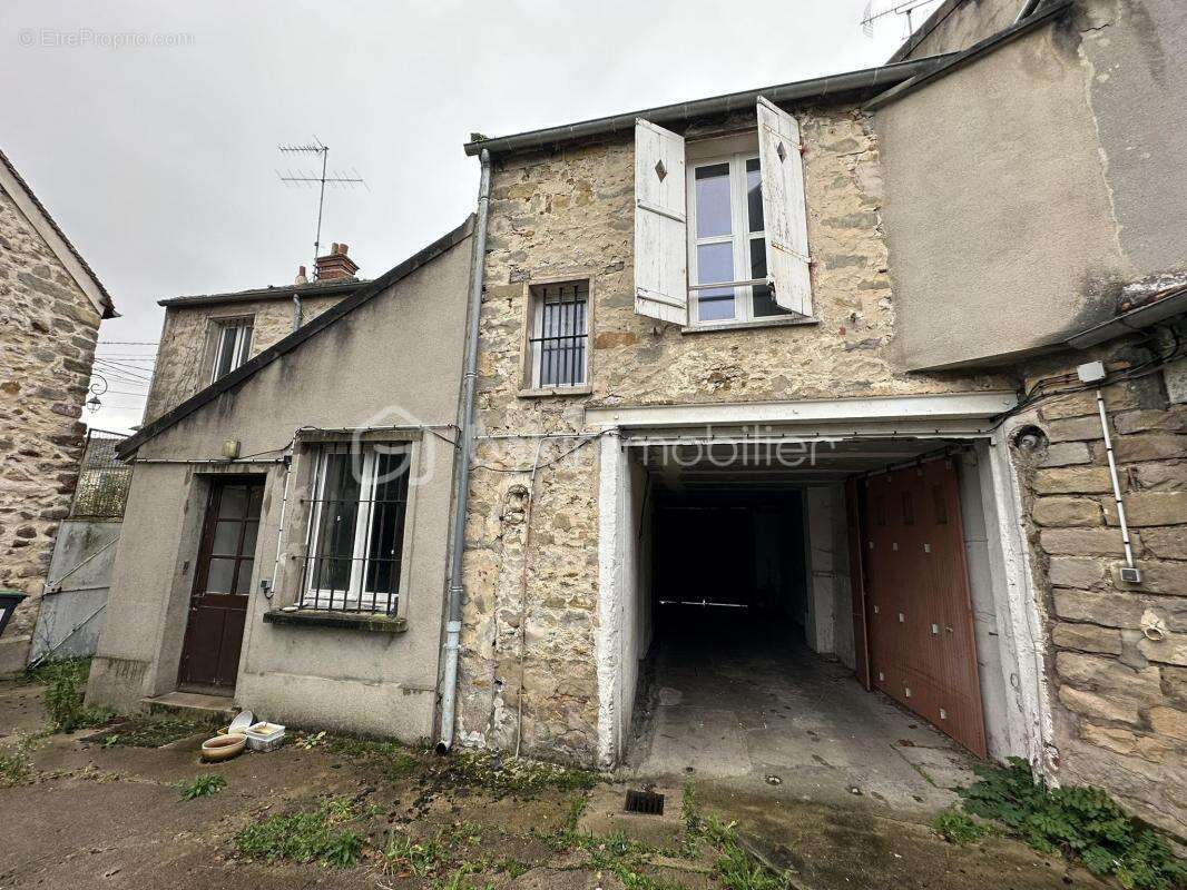 Appartement à SAMOIS-SUR-SEINE