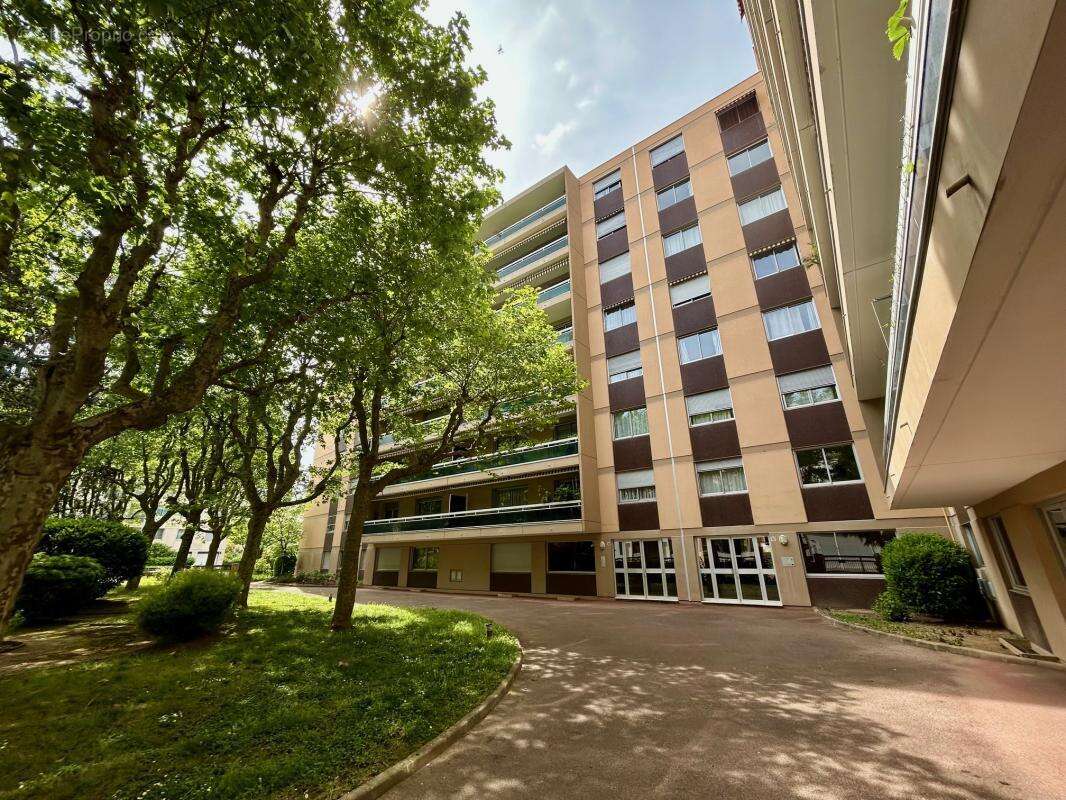 Appartement à LYON-7E