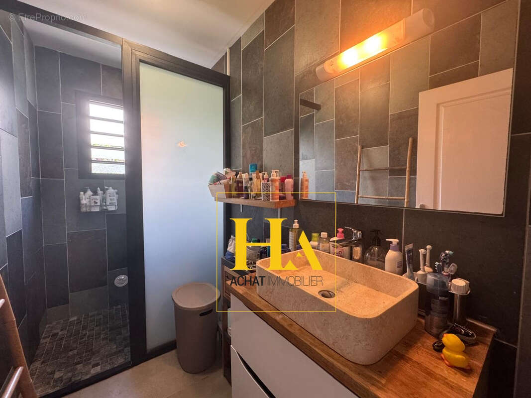 Appartement à ENTRE-DEUX