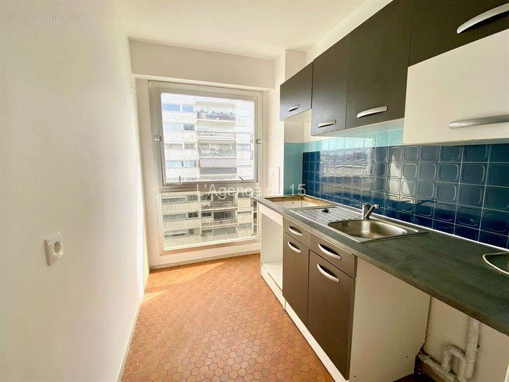 Appartement à PARIS-15E