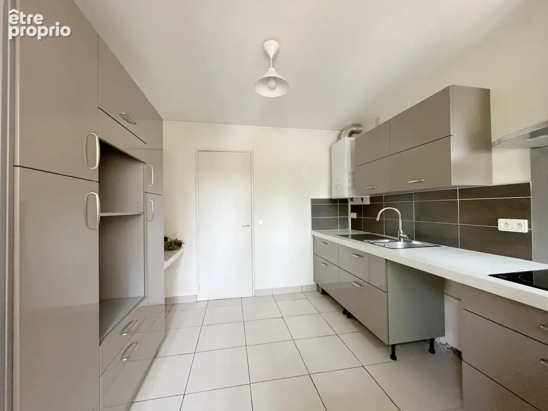 Grand appartement familial ou colocations - t6 / 4 ou 5 chambres et garage box - photo 7