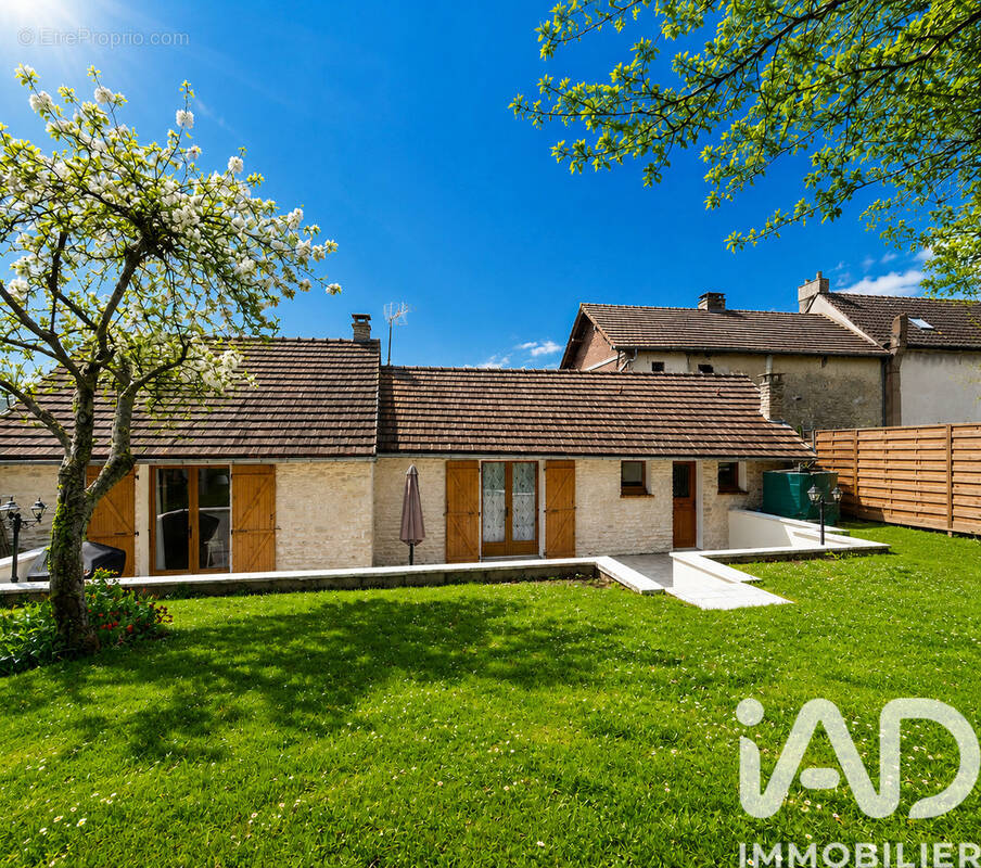 Photo 1 - Maison à CIVIERES