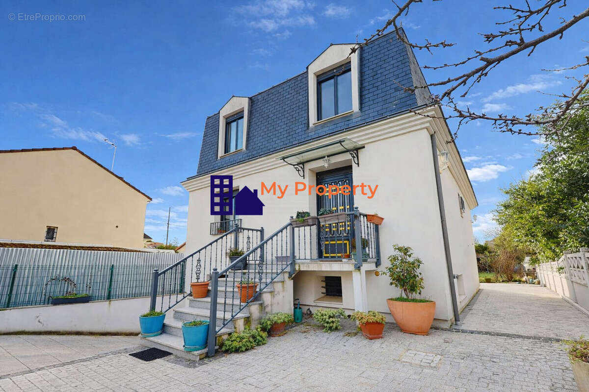 Maison à HOUILLES