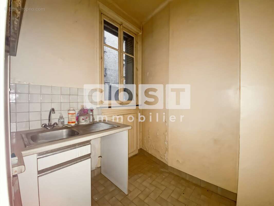 Commerce à ASNIERES-SUR-SEINE