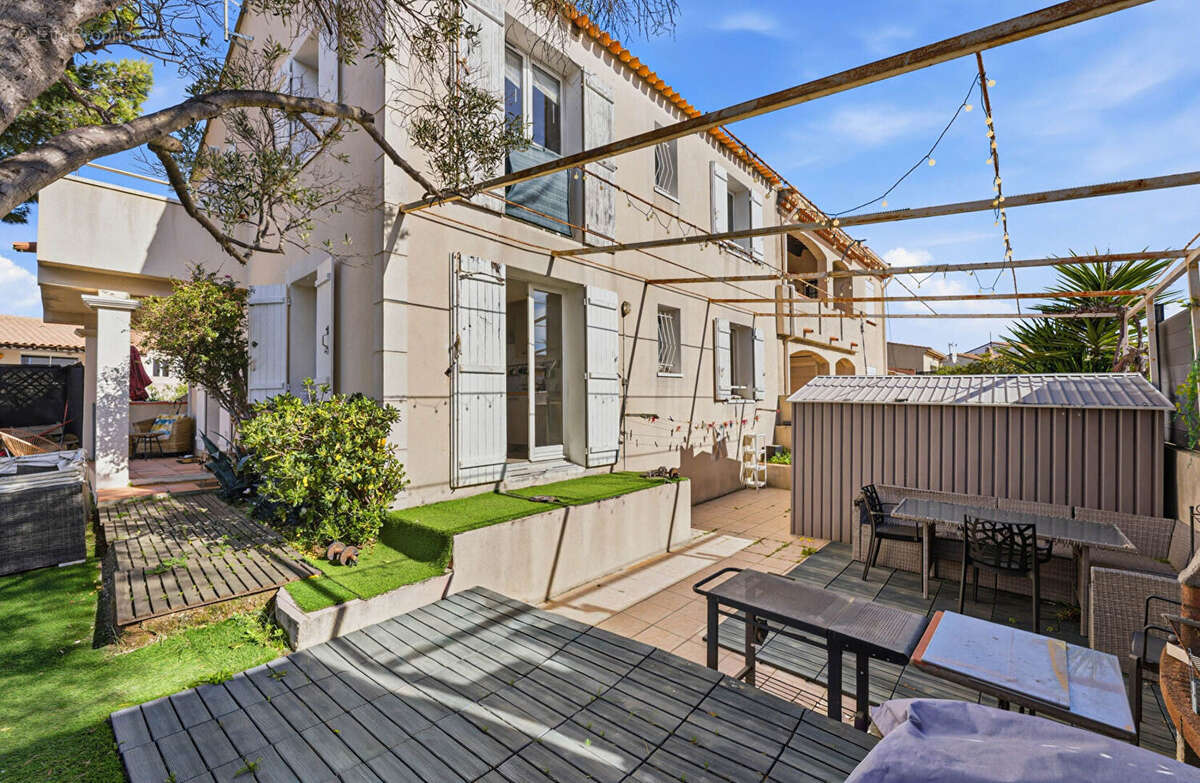 Appartement à SAUSSET-LES-PINS