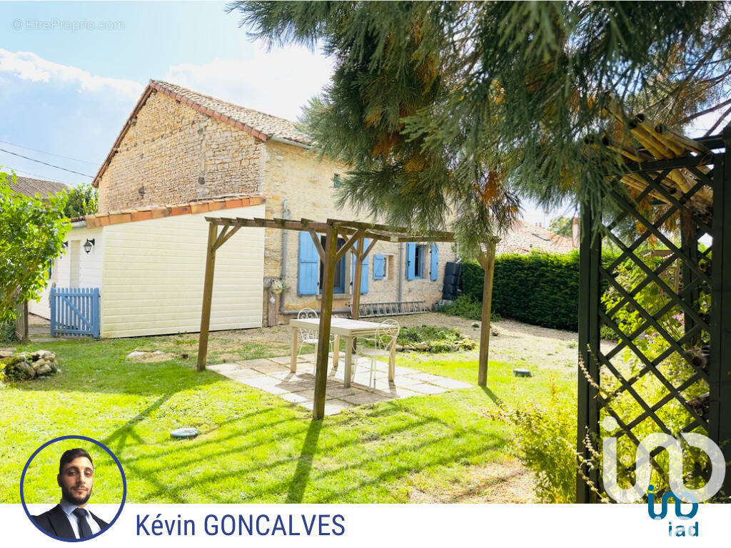 Photo 1 - Maison à SAINT-SAVIOL