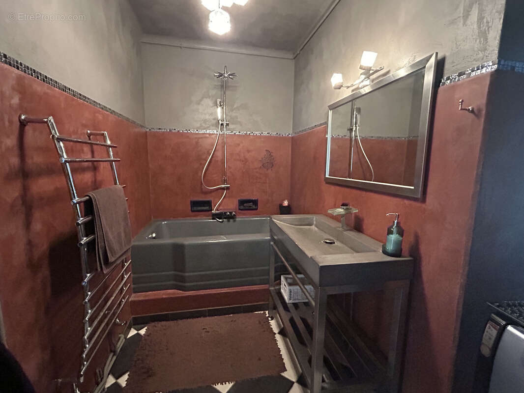 Appartement beaucoup de cachet dans immeuble ancien - photo 31
