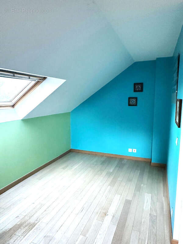 Maison 6 pieces / 4 chambres sarcelles village - photo 9
